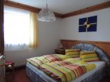 Schlafzimmer_W1_1.JPG